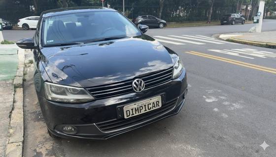 VOLKSWAGEN JETTA 2.0 TSI HIGHLINE 200CV GASOLINA 4P TIPTRONIC